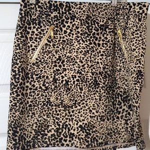 Short Cheetah skirt
